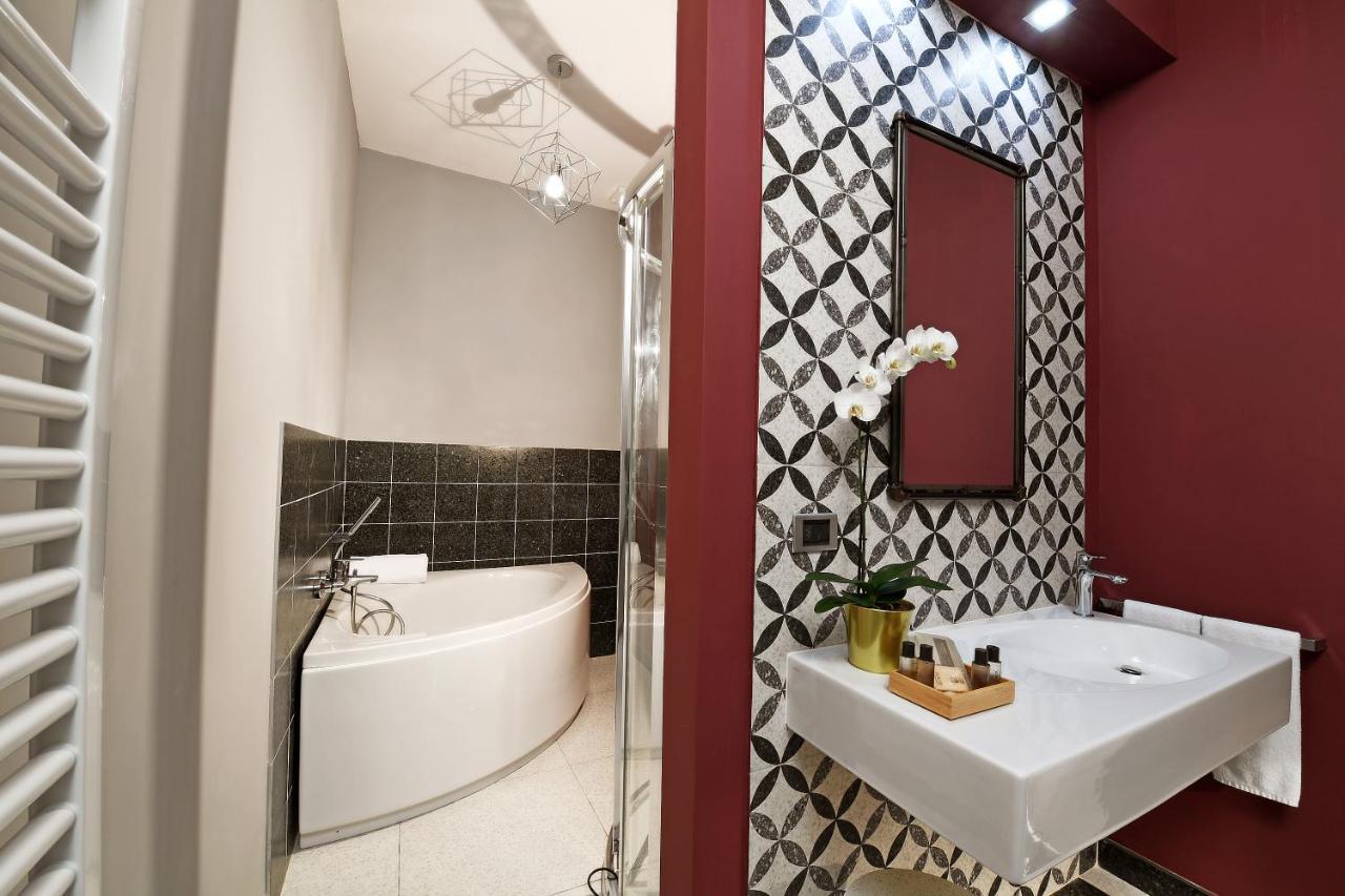 Panoramic Villa Garassino - Country Rooms And Fine Restaurant Treiso Exterior foto